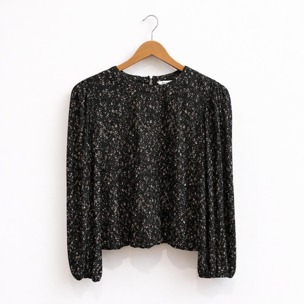 Reitmans Black Floral Blouse